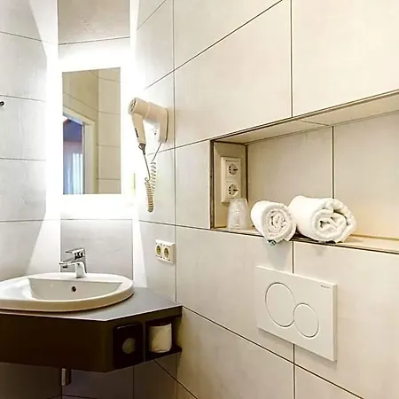 فندق Loc Kannenkeller Smart 3*