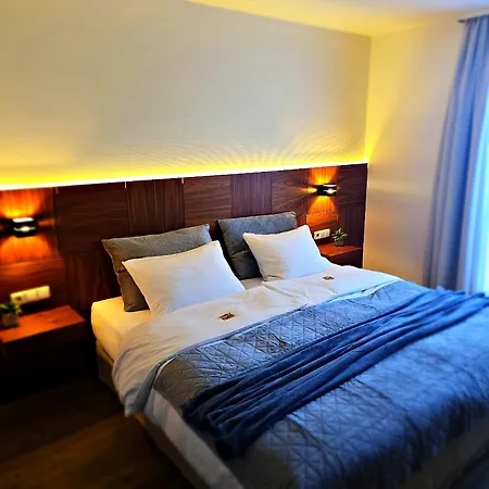 Loc Kannenkeller Smart 3* 라우인겐